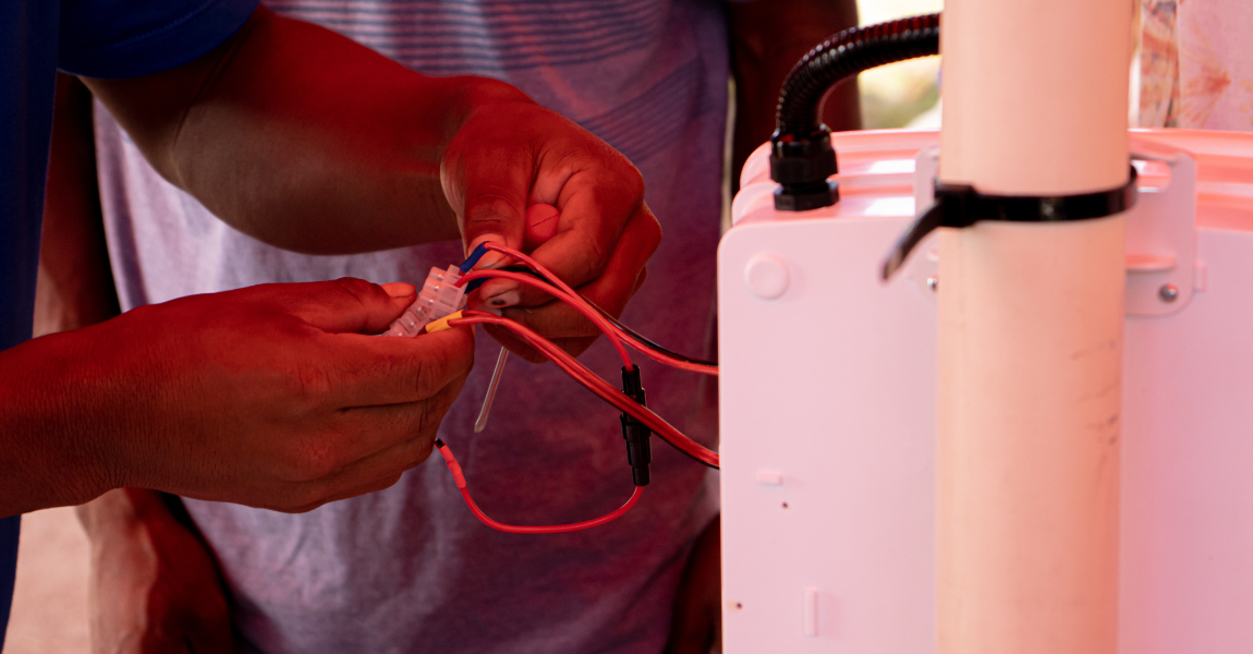 The training given helps community to acquire autonomy with the lights