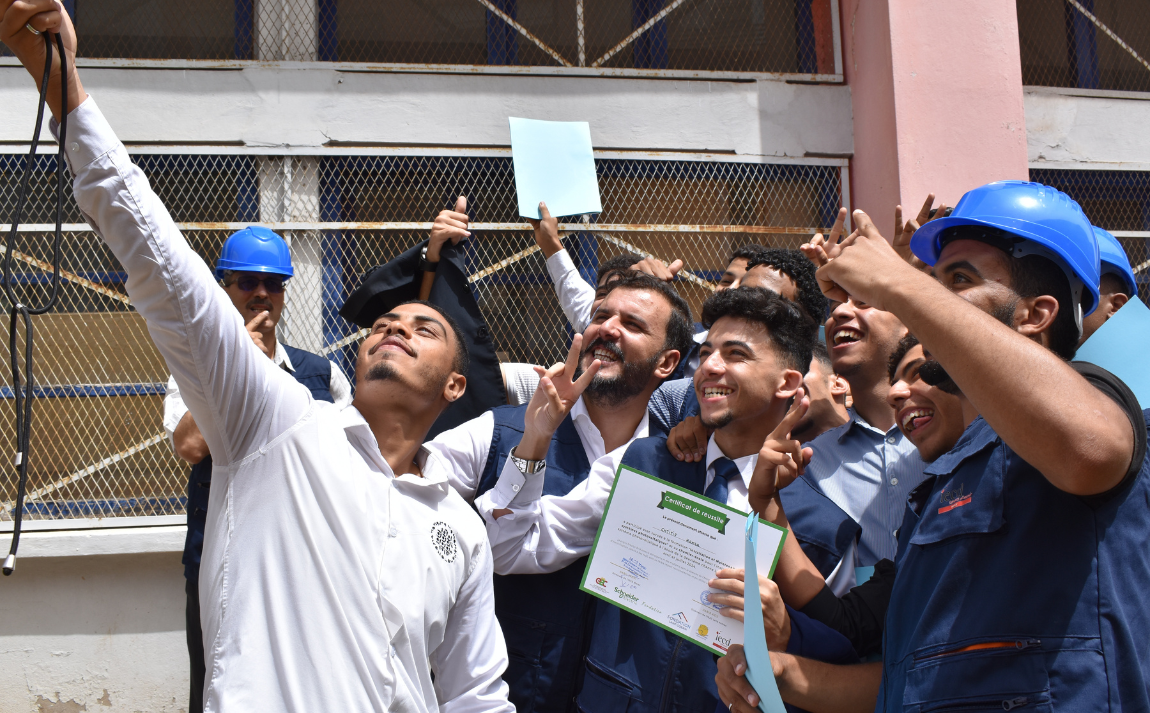 Youth celebrating their graduation in Morocco - credit : IECD